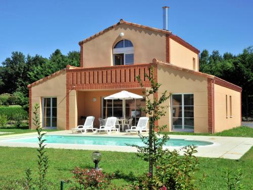 Detached villa with barbecue, located in the Pyrenees : Villas proche de Bout-du-Pont-de-Larn