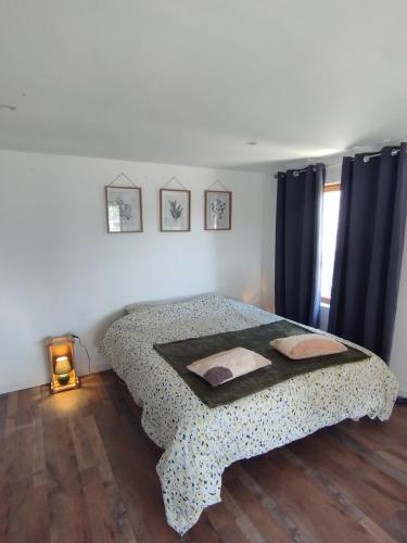 La Truffe Vauclusienne Studio avec grand lit : Appartements proche de La Roque-sur-Pernes