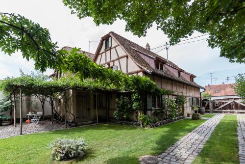 Maison Alsacienne 6p : Maisons de vacances proche d'Illkirch-Graffenstaden