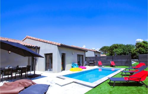 Nice Home In Clon Dandran With 4 Bedrooms, Wifi And Private Swimming Pool : Maisons de vacances proche de La Coucourde