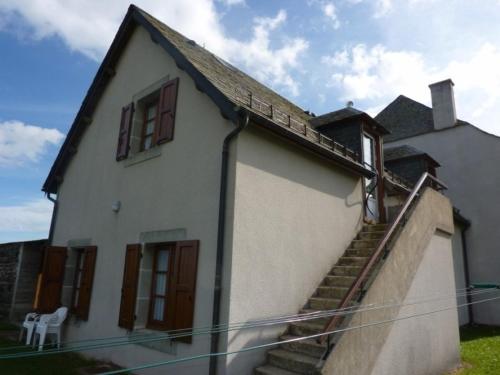 Gîte Laveissenet, 3 pièces, 4 personnes - FR-1-742-105 : Maisons de vacances proche de Neussargues-Moissac