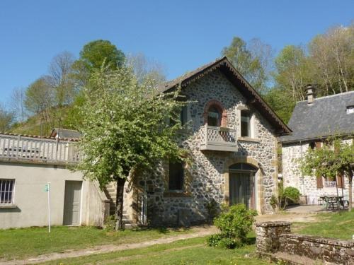 Gîte Mandailles-Saint-Julien, 3 pièces, 5 personnes - FR-1-742-138 : Maisons de vacances proche de Saint-Jacques-des-Blats