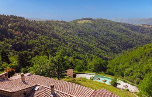 Stunning Home In Saint-laurent-le-pape With Outdoor Swimming Pool, Sauna And Private Swimming Pool : Maisons de vacances proche de Boffres