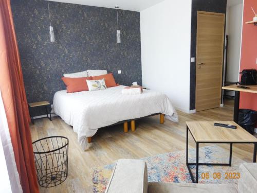 Intello - studio tout confort centre-ville Nogent-le-Rotrou : Appartements proche de Margon