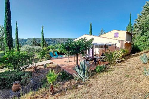 Aux trois Cyprès Salernes en Provence : Maisons de vacances proche de Sillans-la-Cascade