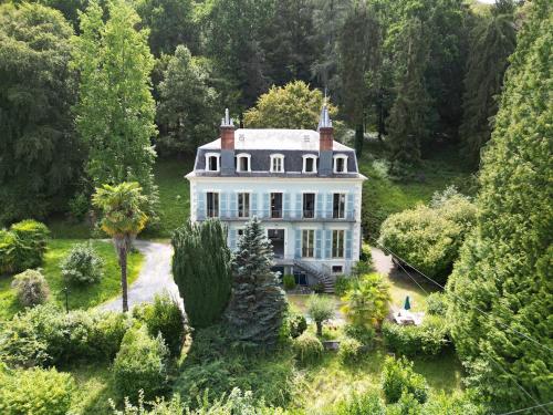 Villa Morton - Domaine du Grand Tourmalet Pic du Midi : Maisons d'hotes proche de Labassère
