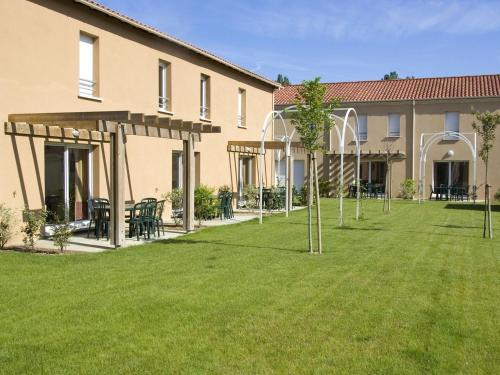 Beautiful apartment in a picturesque city in the Dordogne : Maisons de vacances proche de Cours-de-Pile