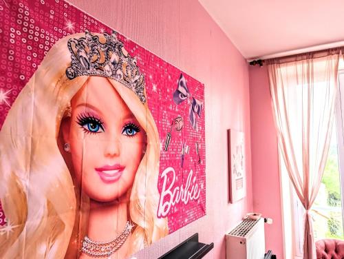 Jolie chambre rose féerique : Appartements proche de Vrigny