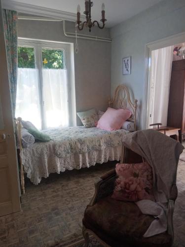 Rosalie Cottage : Appartements proche de Lapeyrouse-Mornay