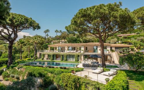 St Tropez Villa so extravagantly luxurious and special - it has to be a secret : Villas proche de Ramatuelle