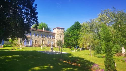 Château de Verdalle : B&B / Chambres d'hotes proche de Labruguière