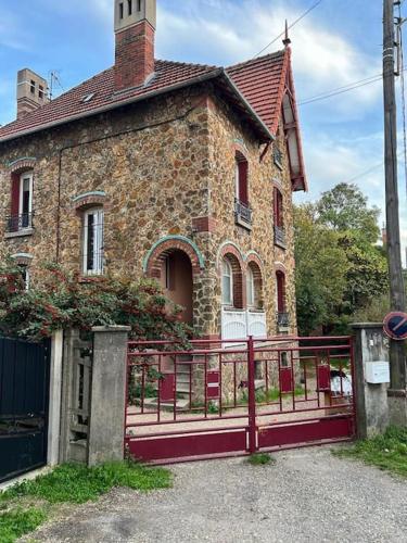 Meulière confortable - Villa Petit prince : Villas proche de Neuville-sur-Oise
