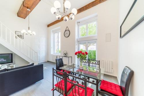 Le Fleury charmant 2 chambres Oullins : Appartements proche de Saint-Genis-Laval