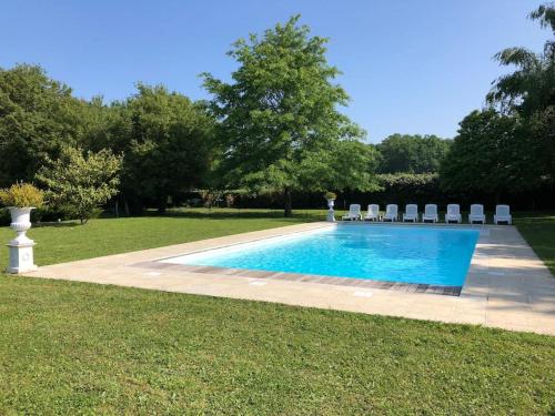 La Parenthèse UN Conflans, piscine, charme standing 15 couchages : Maisons de vacances proche de Saint-Germain-des-Prés
