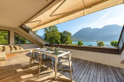 Loft Evasion, Private beach and Pontoon-Terrasse XXL- LLA Selections by Location lac Annecy : Appartements proche de Duingt