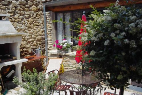 vielles pierres et détente : Maisons de vacances proche de Suze-la-Rousse