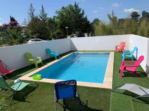 Villa ensoleillé avec piscine route des plage : Villas proche de Codognan