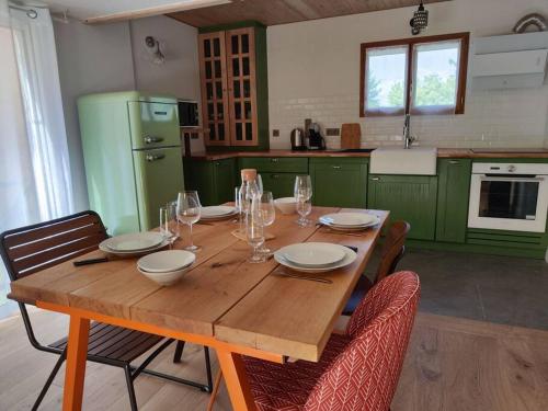 L'Oustalet d'Erine - spacieuse et climatisée : Maisons de vacances proche de Cagnac-les-Mines