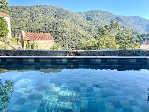Casa Arena Authentique maison de village avec piscine au cœur de l’Alta Rocca - Zoza : Maisons de vacances proche de Loreto-di-Tallano