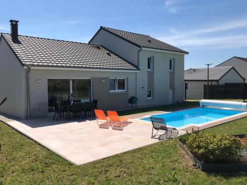 Superbe villa 4 étoiles au calme avec piscine et terrasse privée !! : Sejours chez l'habitant proche d'Escherange
