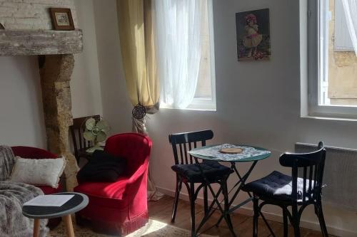 Petit studio : Appartements proche de La Romieu