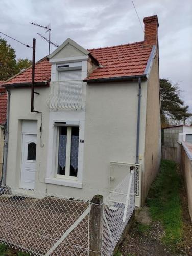 Charmante petite maison de ville : Maisons de vacances proche de Saint-Martin-sur-Nohain