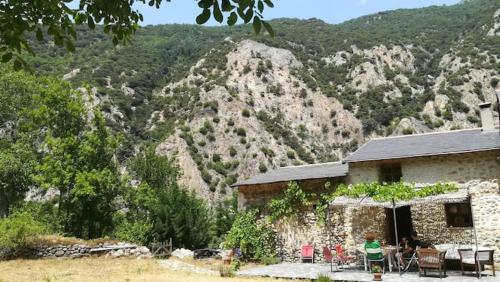 Maison traditionnelle catalane avec jardin : Maisons de vacances proche de Railleu