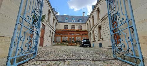 Hôtel Particulier des Canonniers : Maisons d'hotes proche de Fontaine-lès-Clercs