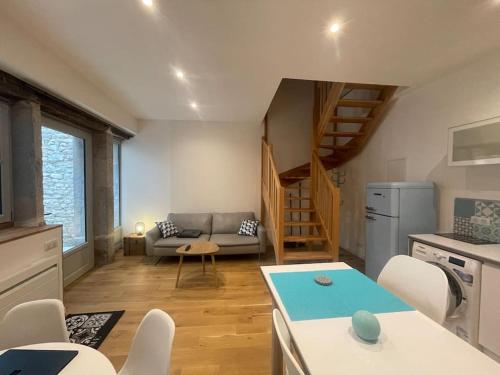 Triplex granvelle : Appartements proche de Montfaucon