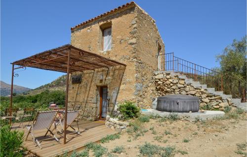 Awesome home in feliceto with WiFi and 1 Bedrooms : Maisons de vacances proche de Nessa
