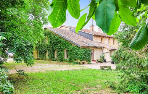 Beautiful Home In Boult-aux-bois With Wifi And 3 Bedrooms 2 : Maisons de vacances proche de Tailly