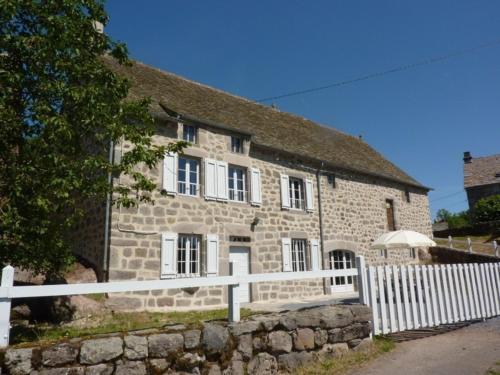 Gîte Albepierre-Bredons, 4 pièces, 7 personnes - FR-1-742-44 : Maisons de vacances proche de Coltines