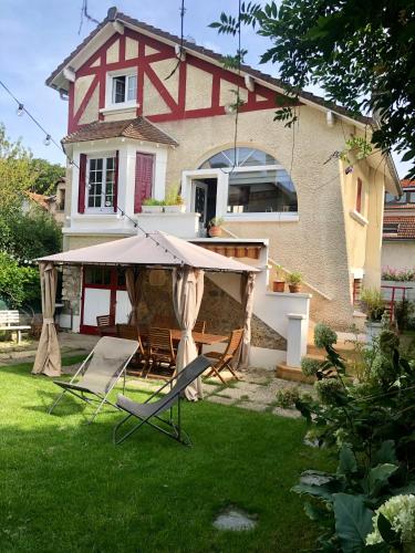 Maison 8 couchages avec jardin à 5min de Versailles : Maisons de vacances proche de Chaville