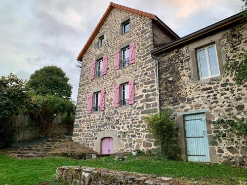 Maison de charme au coeur du Sancy en Auvergne : Maisons de vacances proche de Saint-Diéry