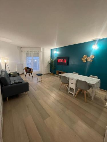 Appartement centre ville tout confort et spacieux : Appartements proche de Neuville-sur-Oise
