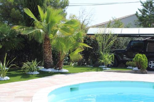 Villa de luxe avec piscine : Villas proche de Le Rove