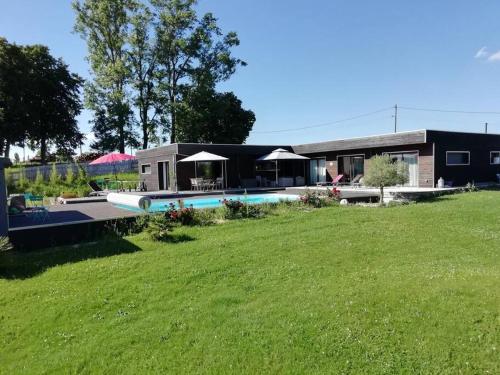 Superbe maison au calme : Villas proche de Saint-Didier-de-Bizonnes