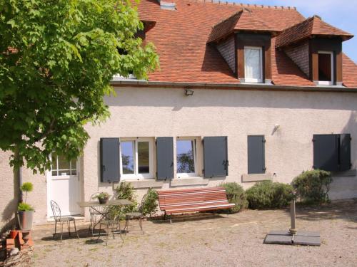 Gîte Besson, 3 pièces, 4 personnes - FR-1-489-355 : Maisons de vacances proche de Verneuil-en-Bourbonnais