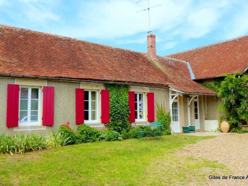 Gîte Lurcy-Lévis, 2 pièces, 3 personnes - FR-1-489-376 : Maisons de vacances proche d'Augy-sur-Aubois