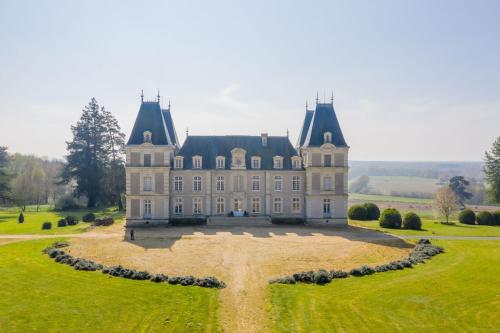 Chateau la Bainerie : B&B / Chambres d'hotes proche de Châteauneuf-sur-Sarthe