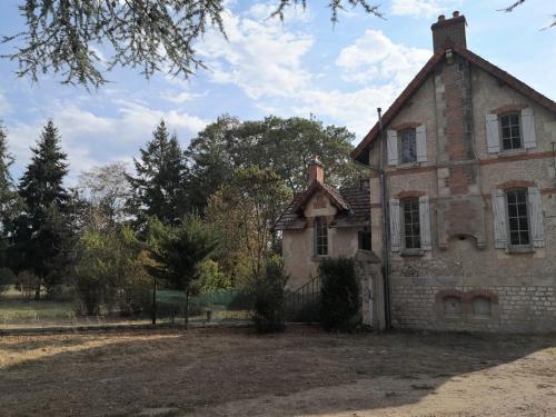 Maison La Demi-Lune : Maisons de vacances proche de Cosne-Cours-sur-Loire