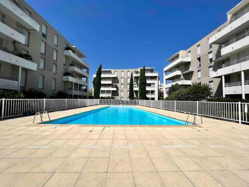Appart- Lumineux/Terrasse/Piscine/Proche Centre : Appartements proche de Bourg-lès-Valence