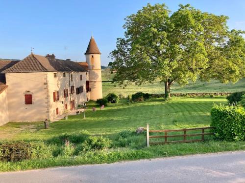 Gîte du Château de Sivignon : Maisons de vacances proche de Sivignon