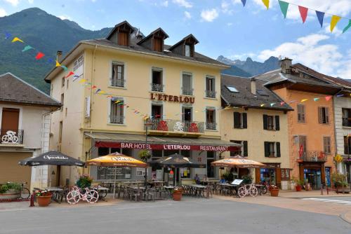 Eterlou : Hotels proche de Saint-Etienne-de-Cuines