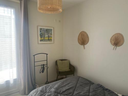 Petite chambre entrée indépendante : Appartements proche de Périgny