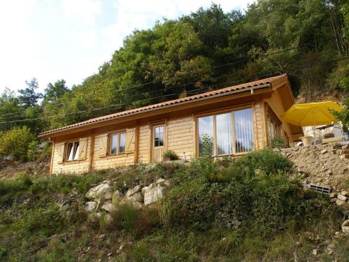 Holiday Home in Le Cheylard with Fireplace : Maisons de vacances proche de Dornas