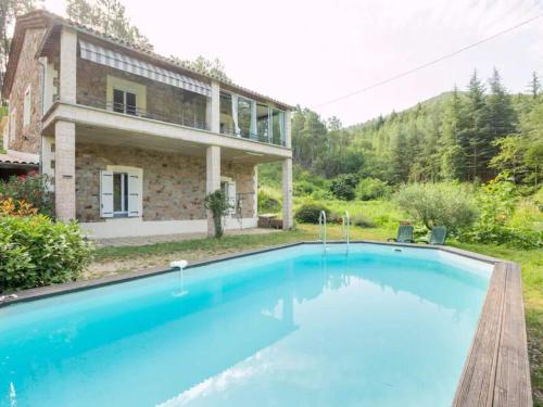 Top of villa, with private pool : Maisons de vacances proche de Bessèges