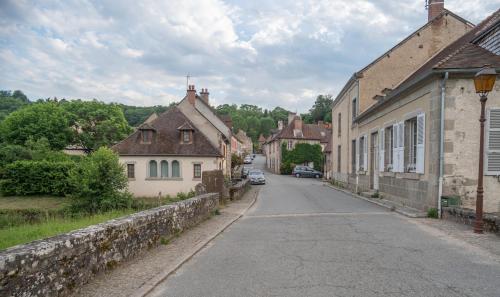 Maison de famille du pont Millénaire : Maisons de vacances proche d'Issoudun-Létrieix