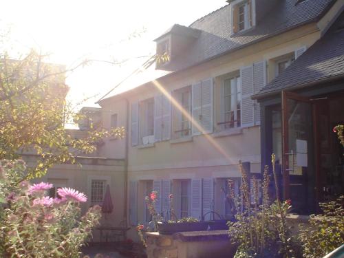 MAISON PARTAGEE de Savine et Michèle : Appart'hotels proche de Crécy-au-Mont