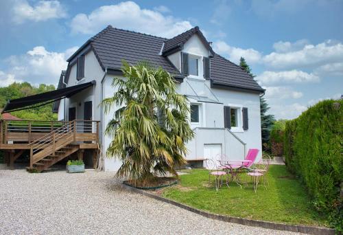 Charme et détente avec piscine proche de Mulhouse : Maisons de vacances proche de Bruebach
